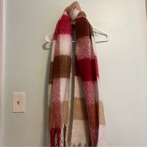 Cozy Multicolor Plaid Scarf